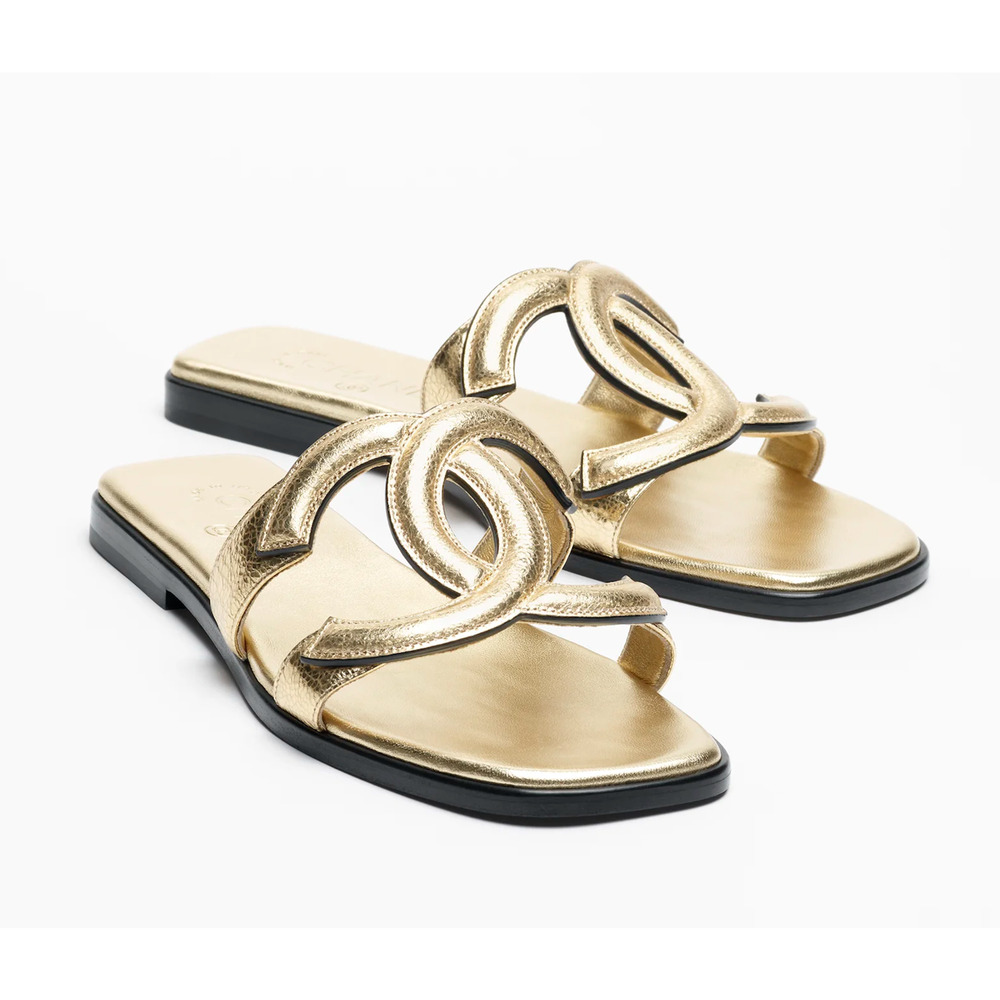 Chanel 26S Golden Gold Cracked Leather XL CC Logo Mules Slides Flat Sandals 38.5